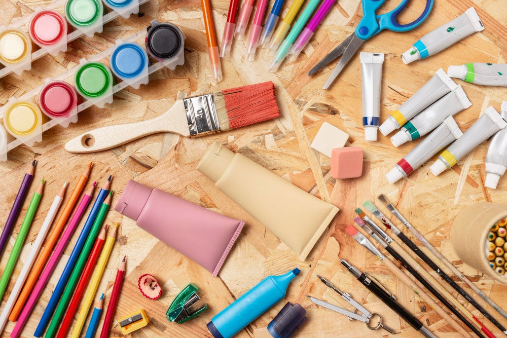 Productos básicos de papelería: herramientas para el éxito diario