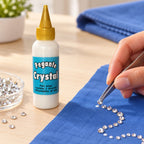 Ejemplo ilustrativo de uso del Pegante Crystal para fijar pedrería sobre tela