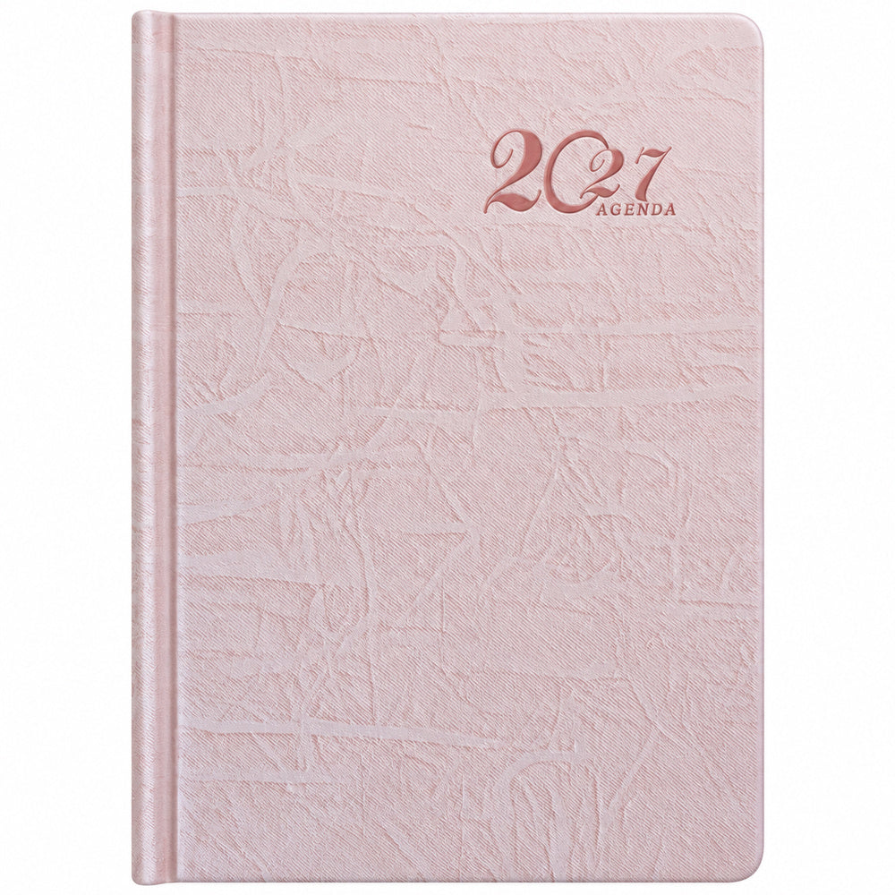 Agenda Diver Class DC/62 2027, SKU 40092-1: cubierta rosada pastel con relieve y texto 2027 AGENDA, portada principal. Fotografía retocada sobre blanco sin envoltorio.