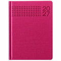 Agenda Diver Class DC/64 2027, SKU 40092-3: cubierta fucsia, portada principal, con textura, seis filas de cuadrados y año 20/27. Fotografía retocada sobre blanco sin envoltorio.