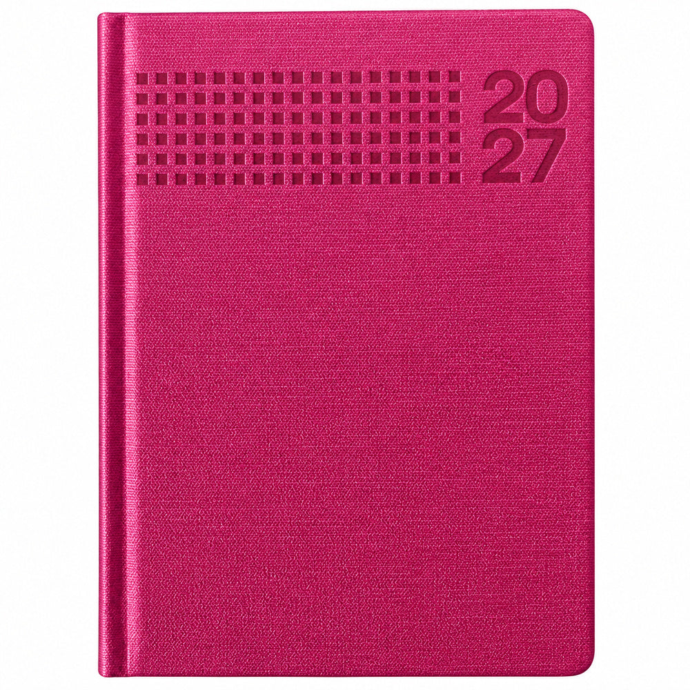 Agenda Diver Class DC/64 2027, SKU 40092-3: cubierta fucsia, portada principal, con textura, seis filas de cuadrados y año 20/27. Fotografía retocada sobre blanco sin envoltorio.