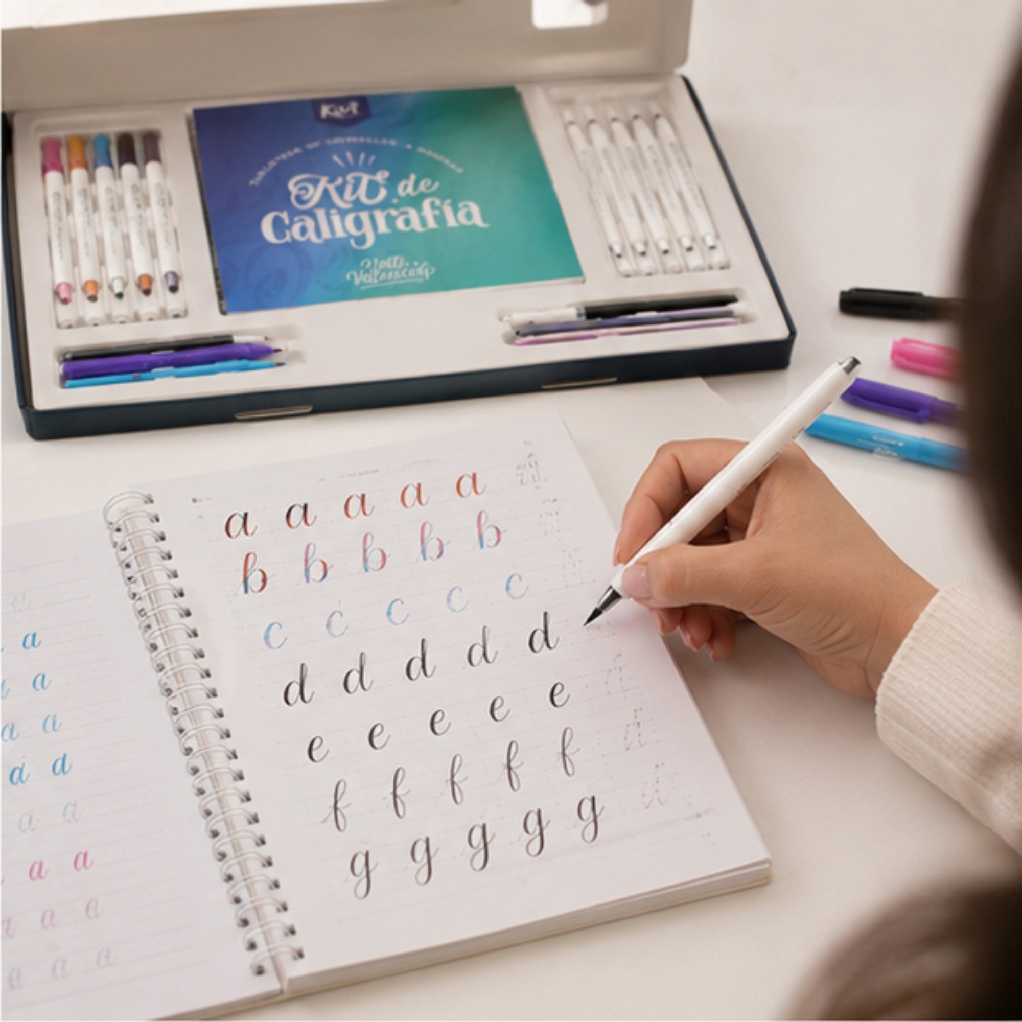Kit De Lettering De Kiut - Kiut y Nati valencia - Escritura