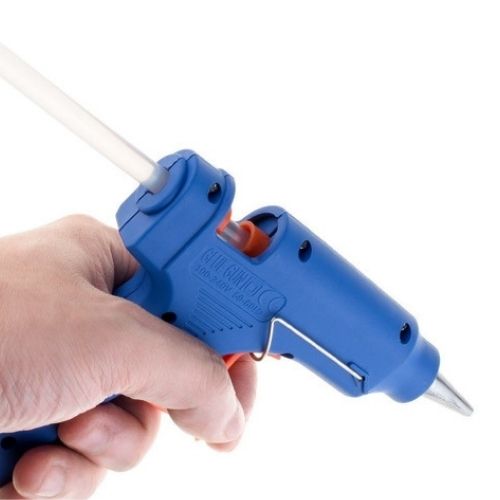 Pistola De Silicona Gipao Grande Y Pequena En Mano