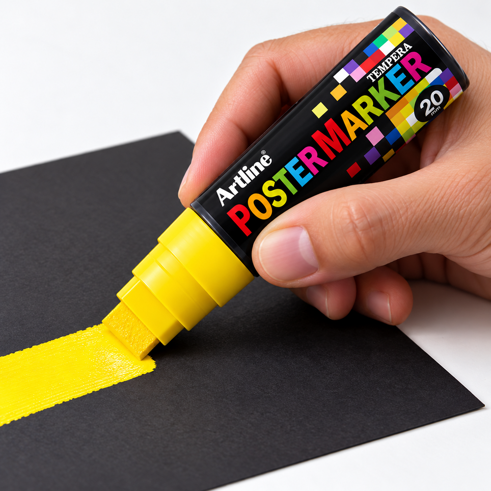 Imagen de uso referencial generada con IA: marcador Artline Poster Marker EPP-20 amarillo de 20 mm creando trazos anchos.