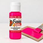 Imagen referencial: Pintura acrílica fluorescente Fusion Color fucsia 60 cc, ejemplo de uso sobre cartón