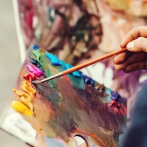 Pintura Acrilica Franco Arte En Todos Los Colores Siendo Pintada Con Acrilico